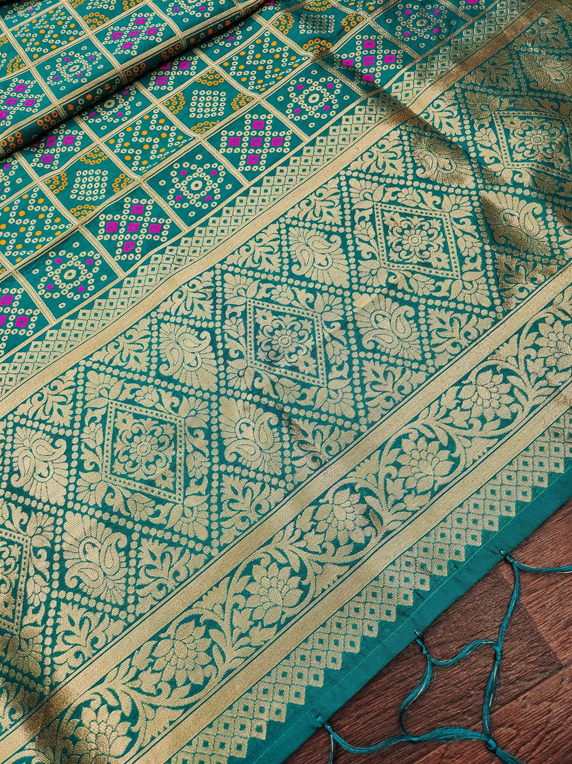 Minakari Silk Blend Traditional Ethnic Banarasi Woven Patola Dupatta For WOMEN | DEVANGI
