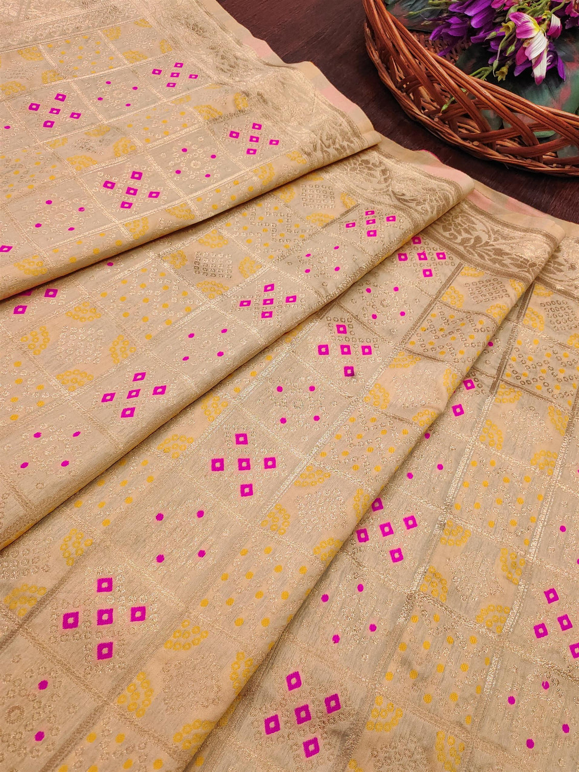 Minakari Silk Blend Traditional Ethnic Banarasi Woven Patola Dupatta For WOMEN | DEVANGI