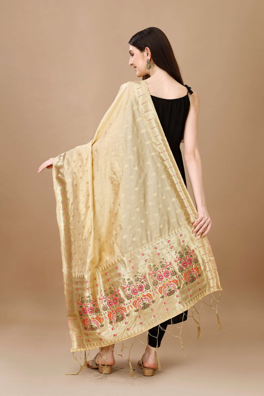 Minakari Floral Silk Blend Traditional Ethnic Banarasi Woven Patola Dupatta For WOMEN | DEVANGI