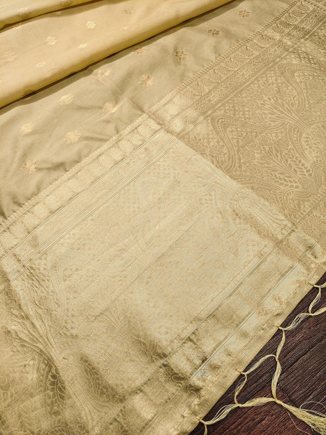 Floral Banarasi Silk Blend Traditional Ethnic Woven Patola Dupatta For WOMEN | DEVANGI