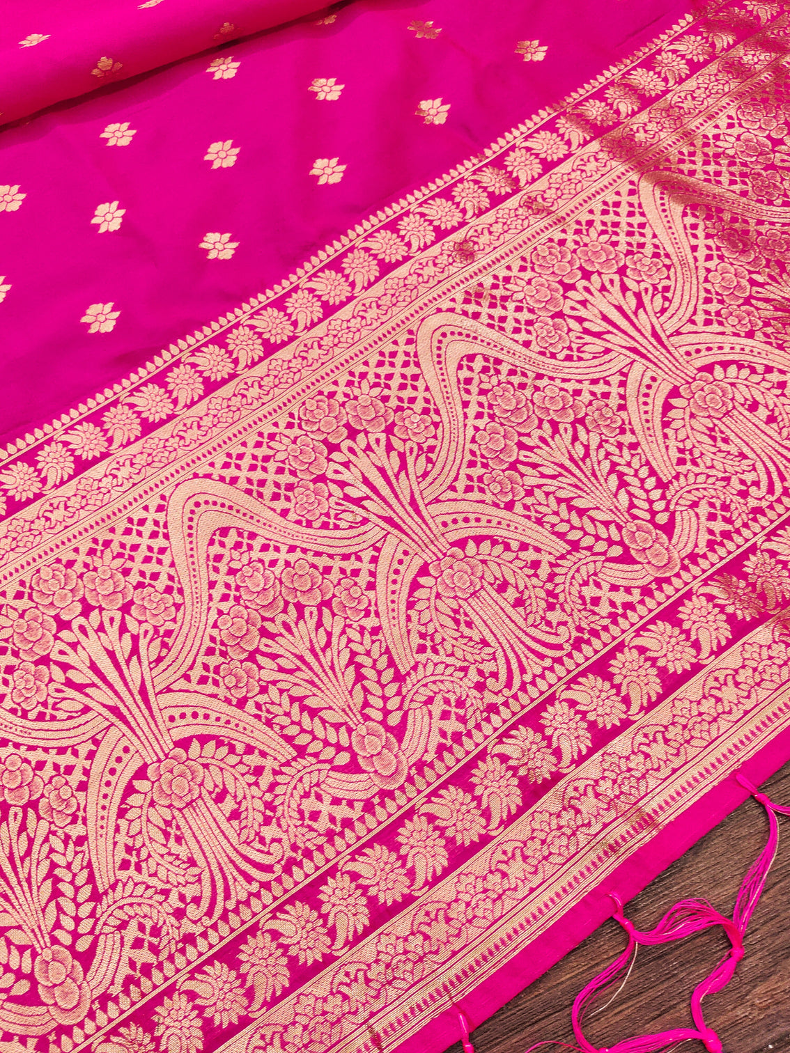Pink Floral Banarasi Silk Blend Traditional Ethnic Woven Patola Dupatta For WOMEN | DEVANGI
