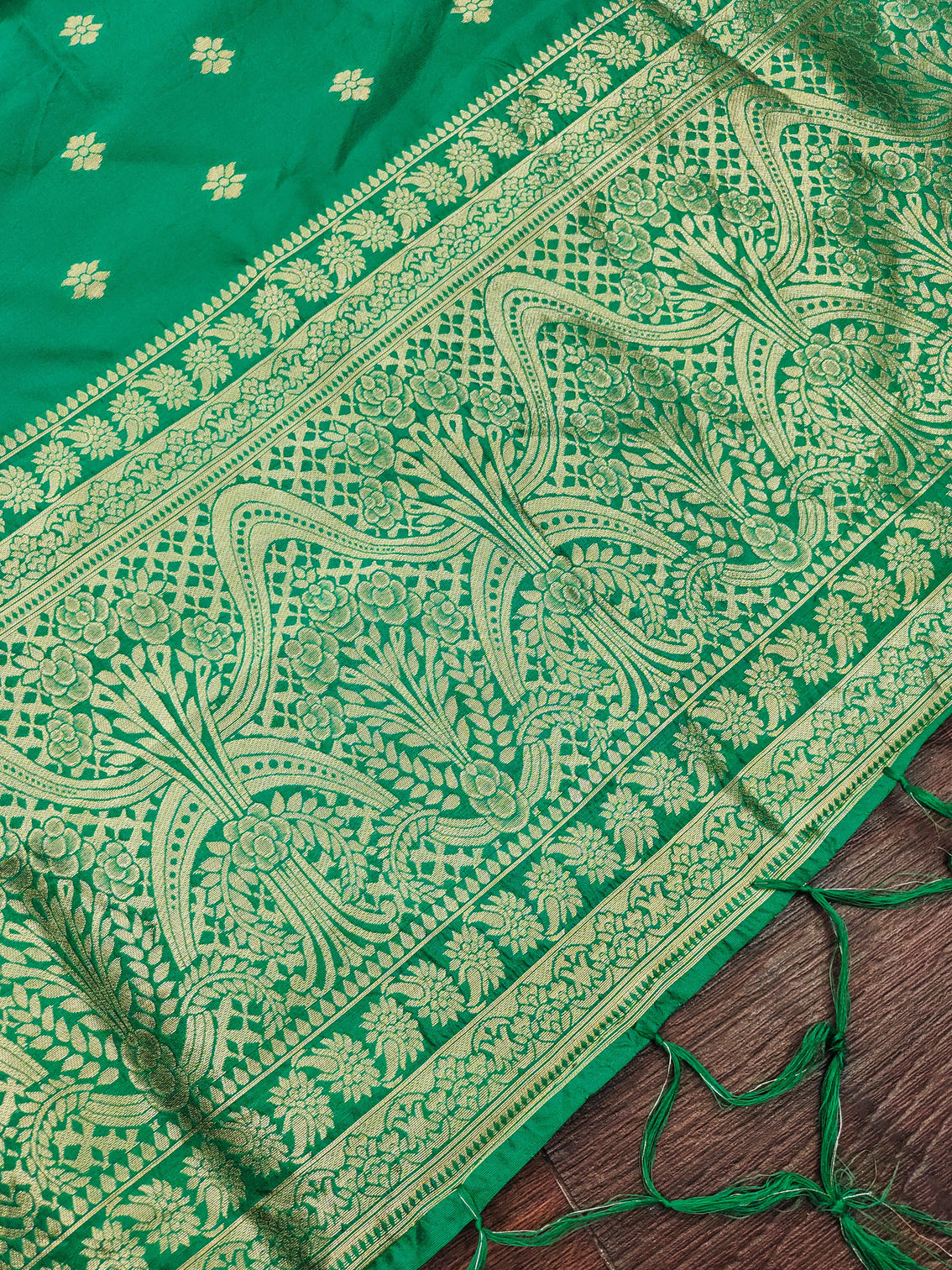Green Floral Banarasi Silk Blend Traditional Ethnic Woven Patola Dupatta For WOMEN | DEVANGI