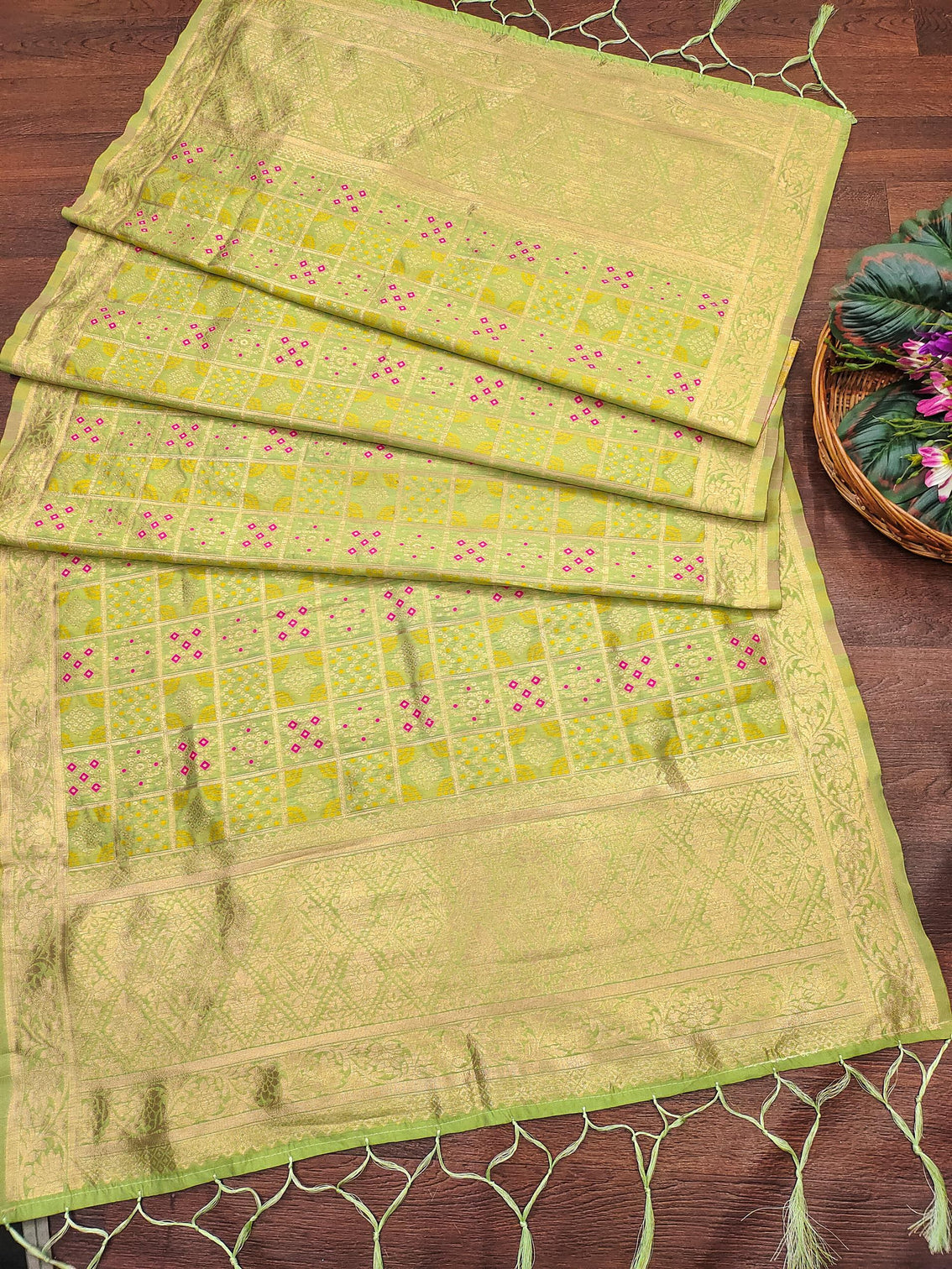 Minakari Silk Blend Traditional Ethnic Banarasi Woven Patola Dupatta For WOMEN | DEVANGI