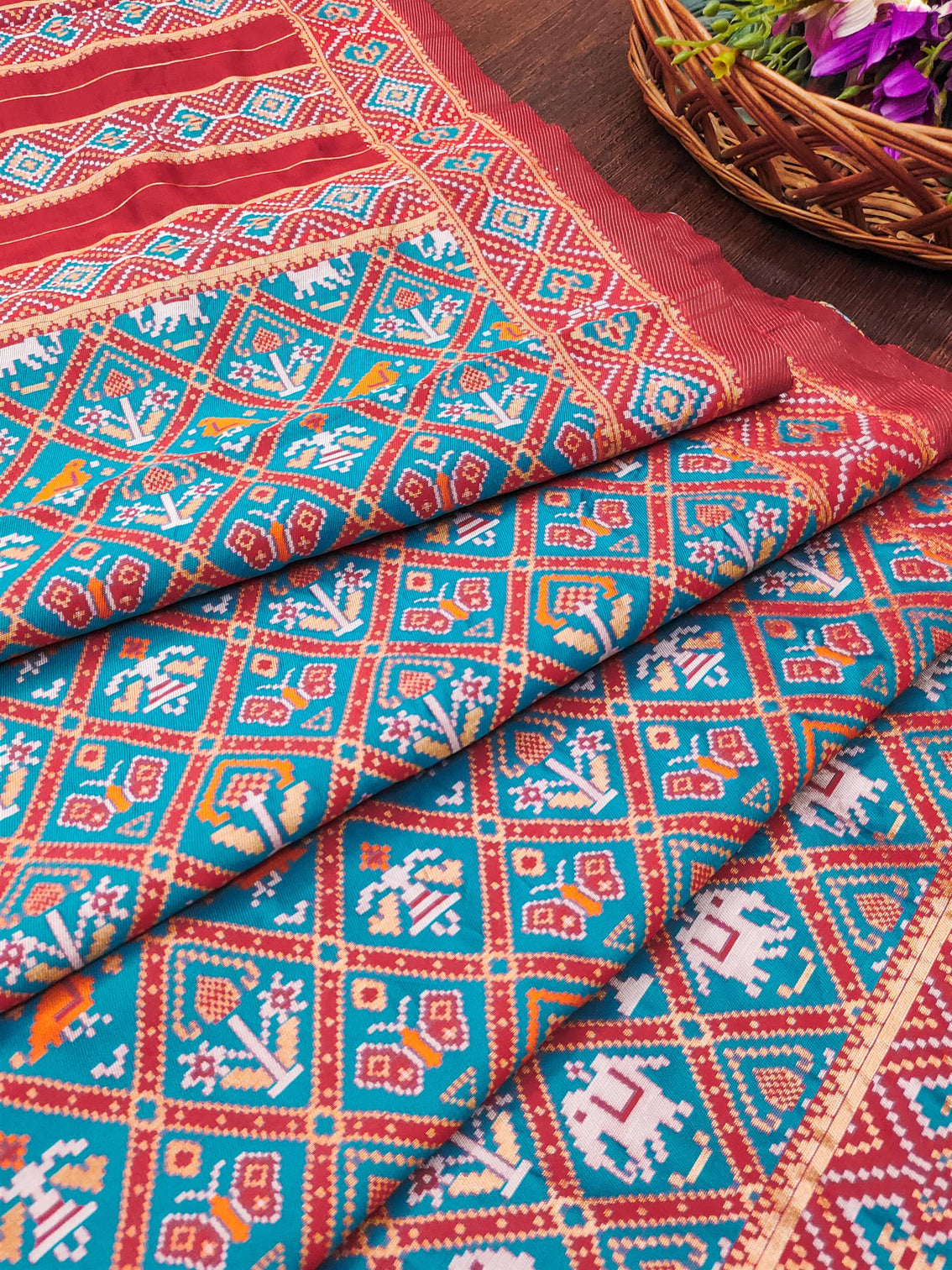 Floral Multi Color Silk Blend Traditional Ethnic Banarasi Woven Patola Dupatta For WOMEN | DEVANGI