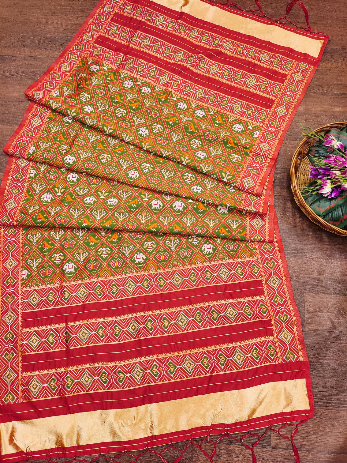 Floral Multi Color Silk Blend Traditional Ethnic Banarasi Woven Patola Dupatta For WOMEN | DEVANGI