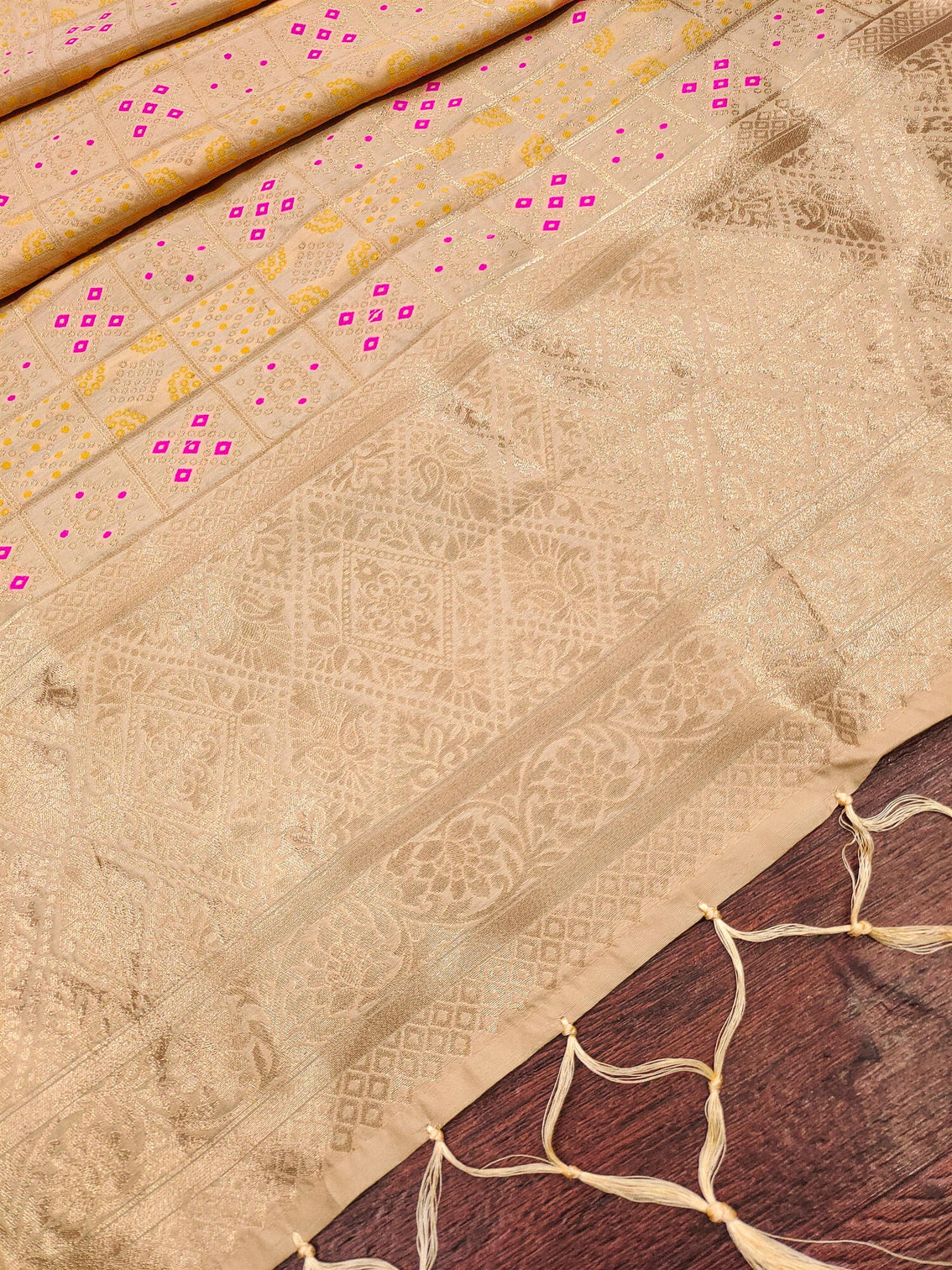 Minakari Silk Blend Traditional Ethnic Banarasi Woven Patola Dupatta For WOMEN | DEVANGI