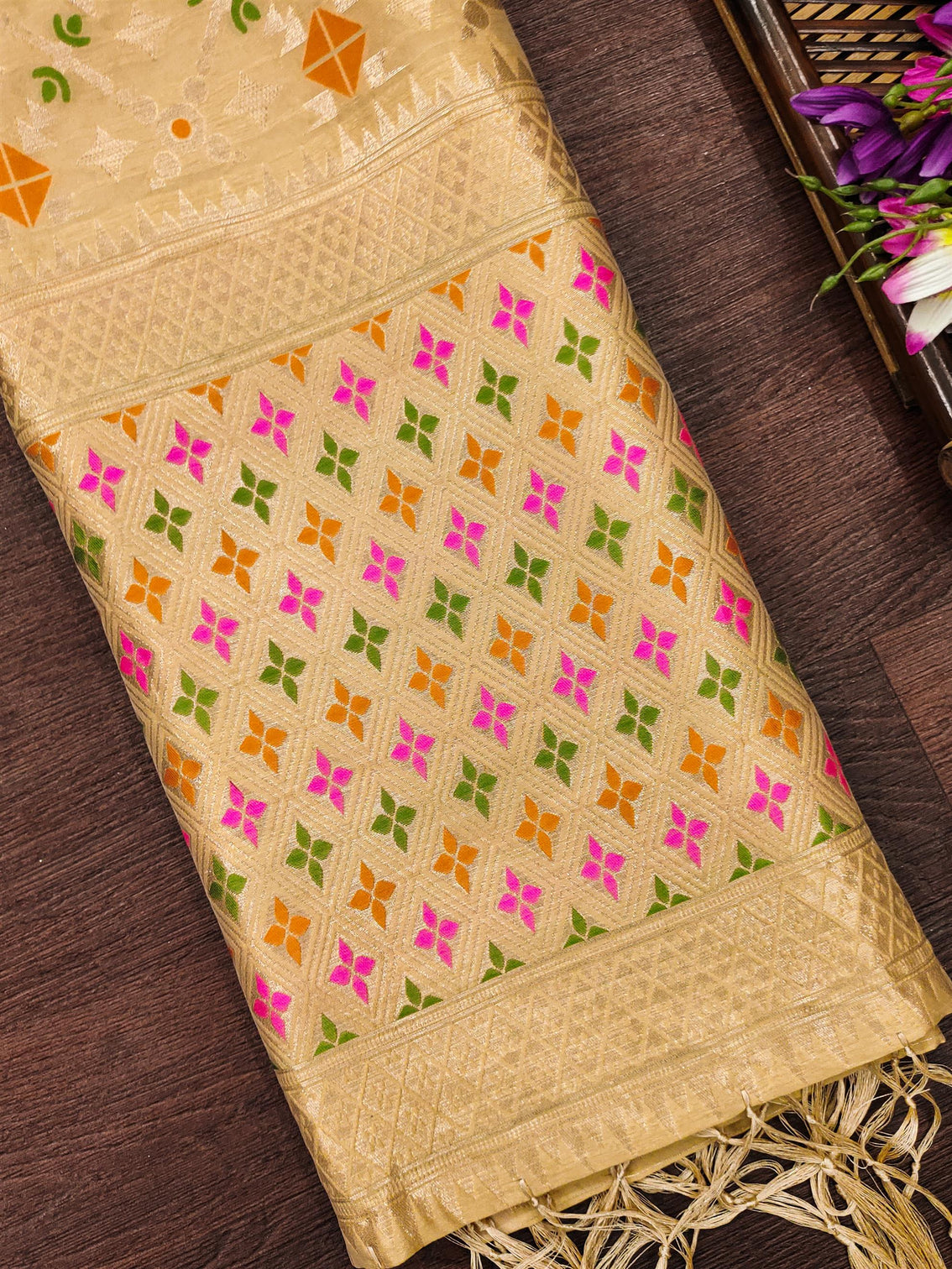 Floral Silk Blend Traditional Ethnic Banarsi  Woven Patola Dupatta For WOMEN | DEVANGI