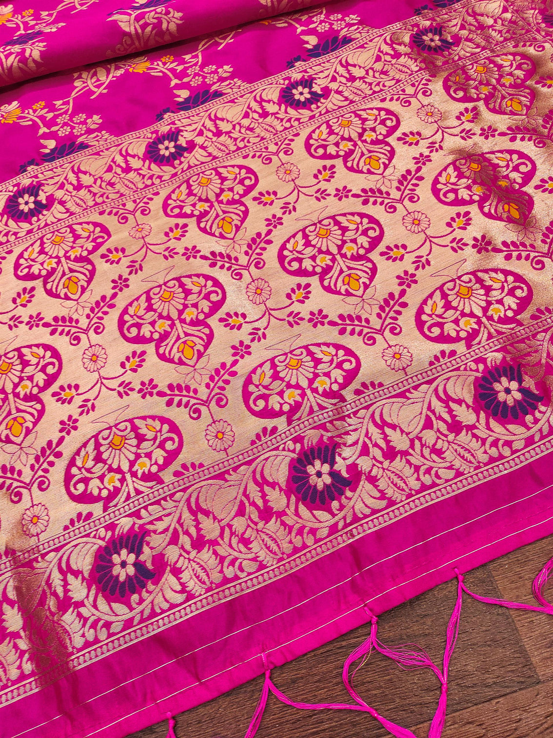 Pink Floral Silk Blend Traditional Ethnic Banarasi Woven Patola Dupatta For WOMEN | DEVANGI