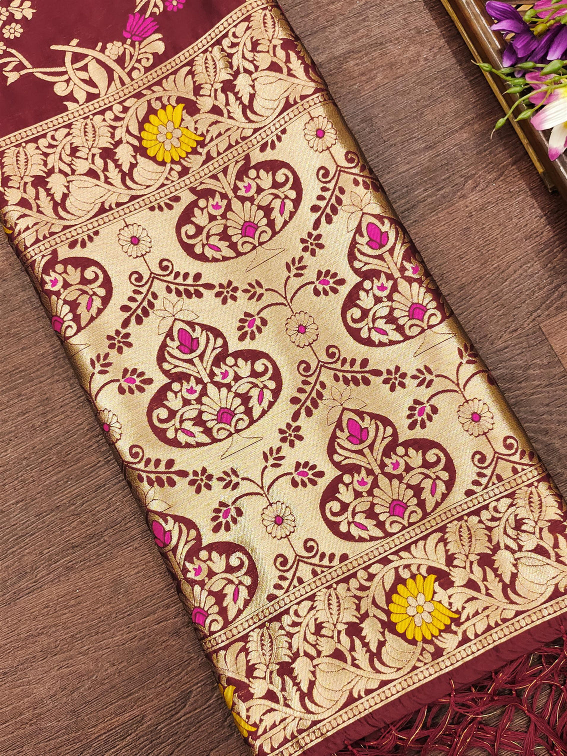 Maroon Floral Silk Blend Traditional Ethnic Banarasi Woven Patola Dupatta For WOMEN | DEVANGI