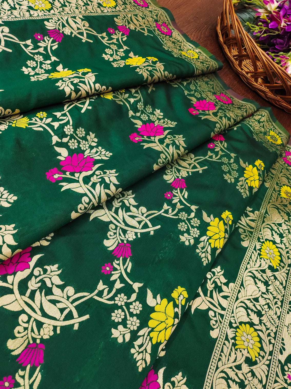 Green Floral Silk Blend Traditional Ethnic Banarasi Woven Patola Dupatta For WOMEN | DEVANGI