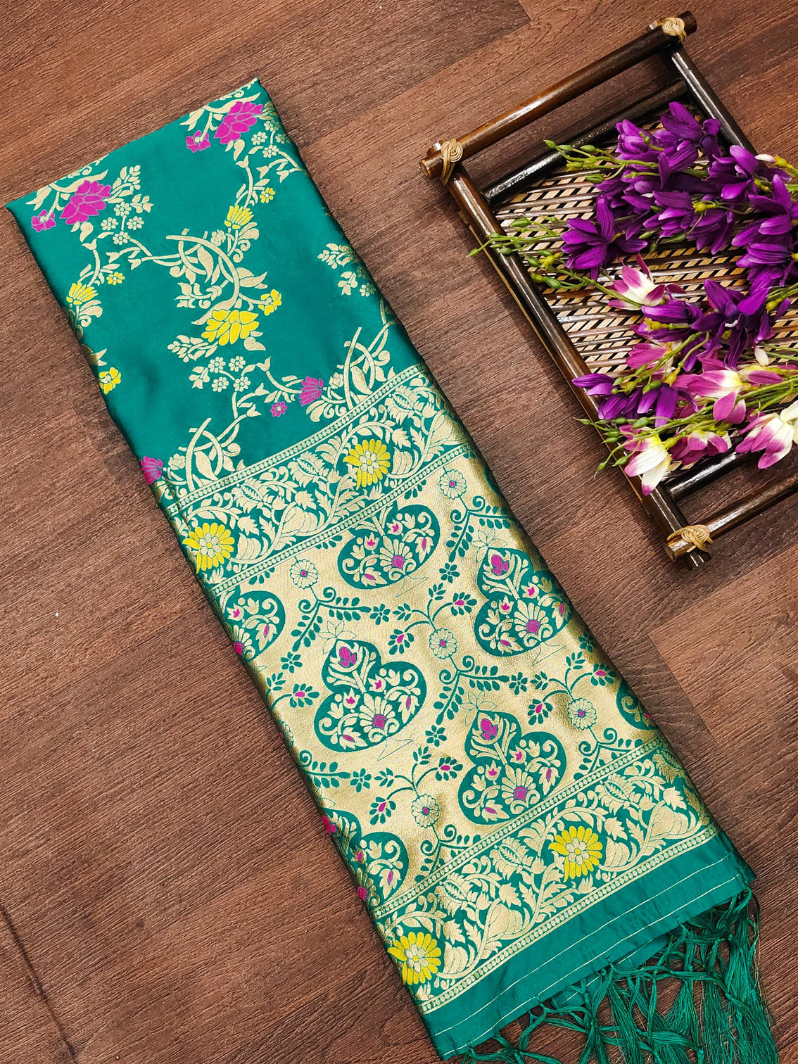 Floral Silk Blend Traditional Ethnic Banarasi Woven Patola Dupatta For WOMEN | DEVANGI