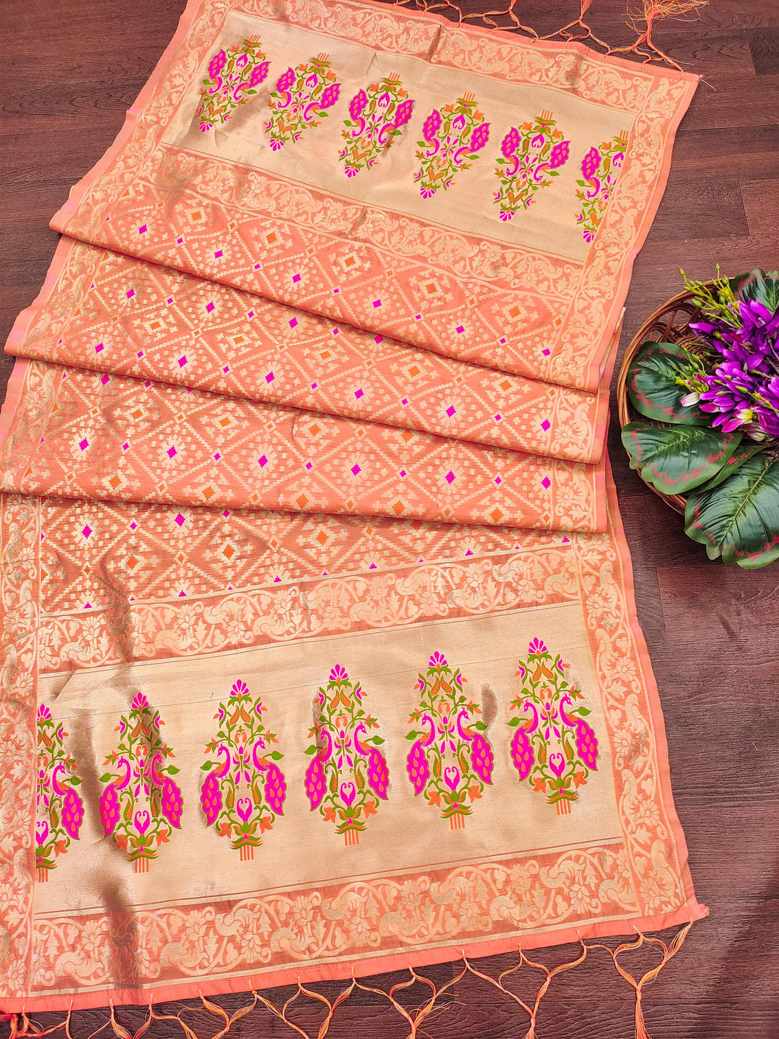 Floral Silk Blend Traditional Ethnic Banaras Woven Patola Dupatta For WOMEN | DEVANGI