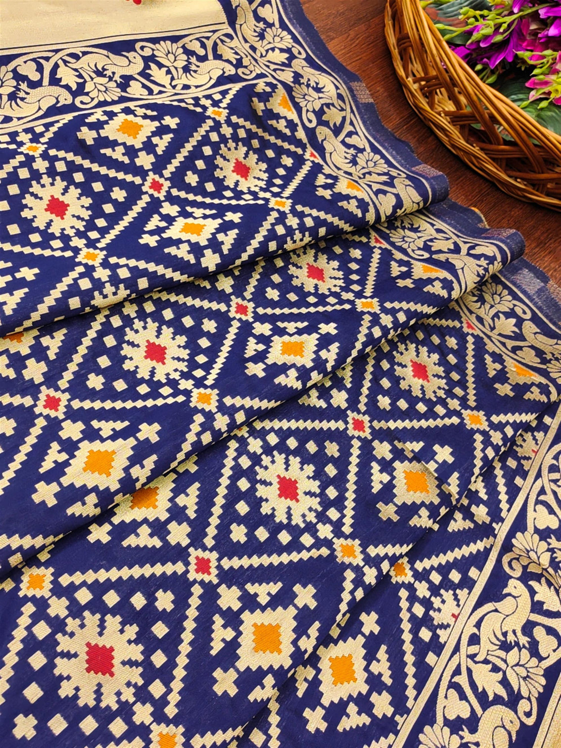 Floral Silk Blend Traditional Ethnic Banarasi  Woven Patola Dupatta For WOMEN | DEVANGI