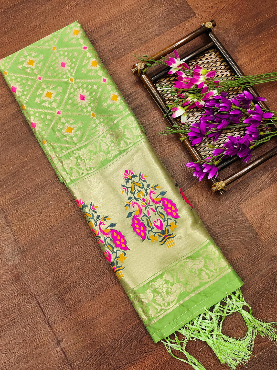 Floral Silk Blend Traditional Ethnic Banaras Woven Patola Dupatta For WOMEN | DEVANGI