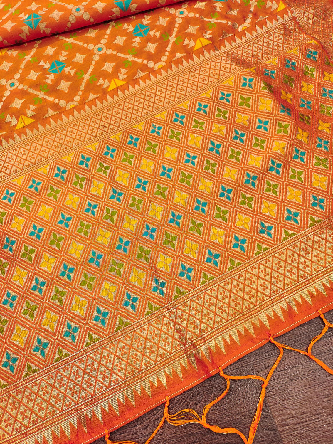 Floral Silk Blend Traditional Ethnic Woven Patola Dupatta For WOMEN | DEVANGI