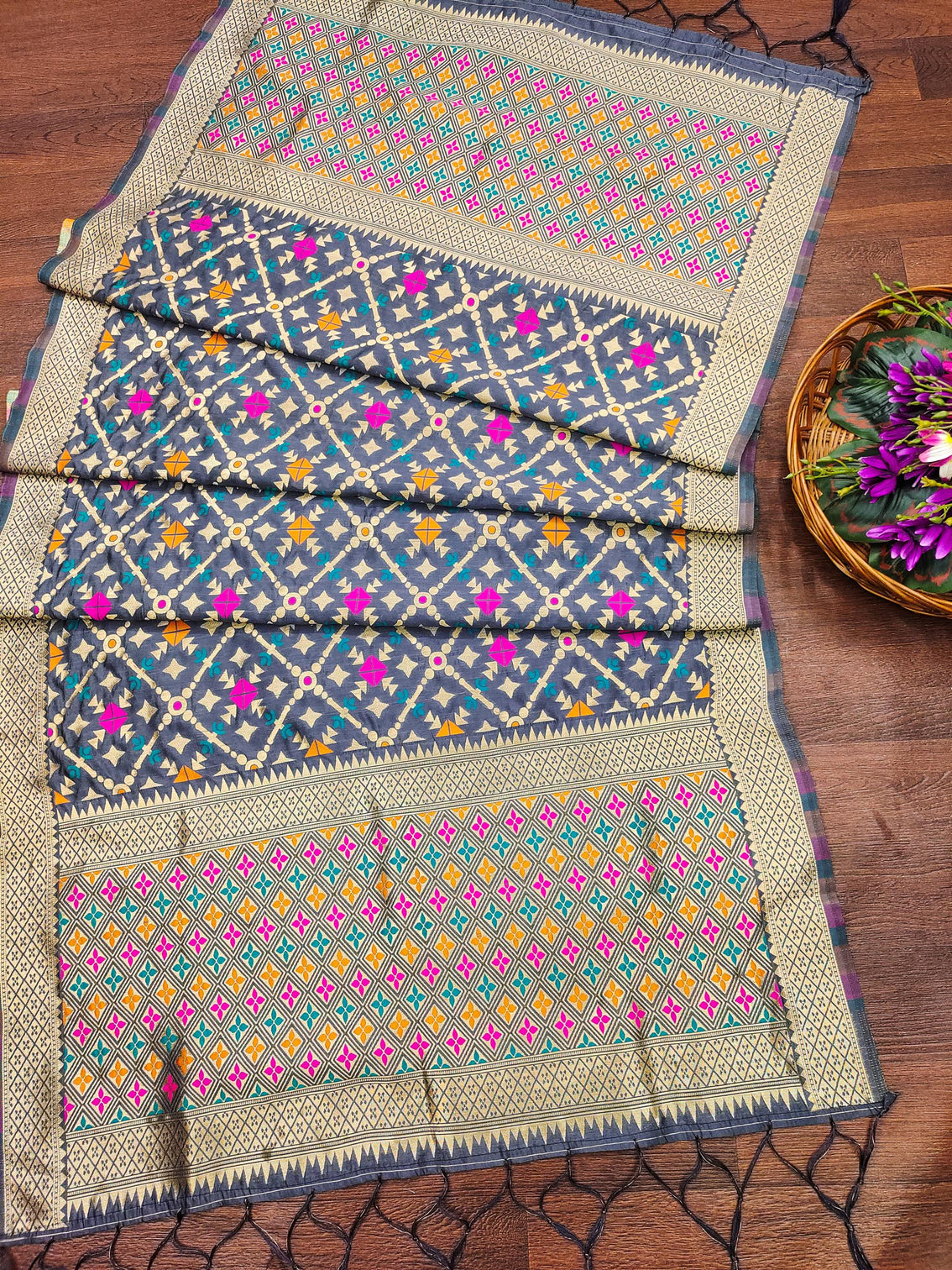 Floral Silk Blend Traditional Ethnic Banarasi Woven Patola Dupatta For WOMEN | DEVANGI