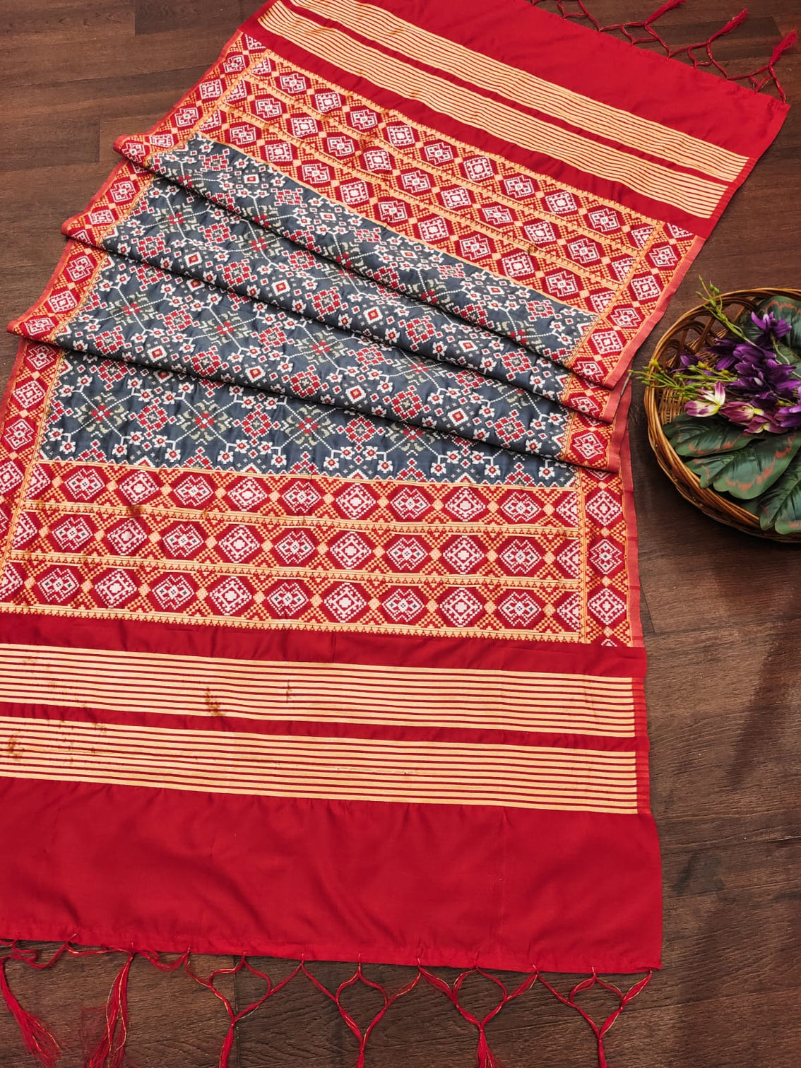 Multi Color Floral Banarasi Silk Blend Traditional Ethnic Woven Patola Dupatta For WOMEN | DEVANGI