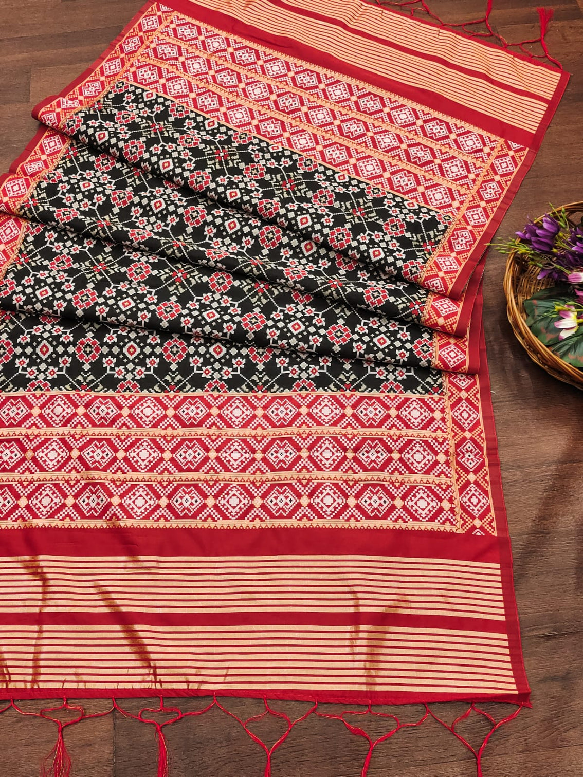 Floral Banarasi Silk Blend Traditional Ethnic Woven Patola Dupatta For WOMEN | DEVANGI