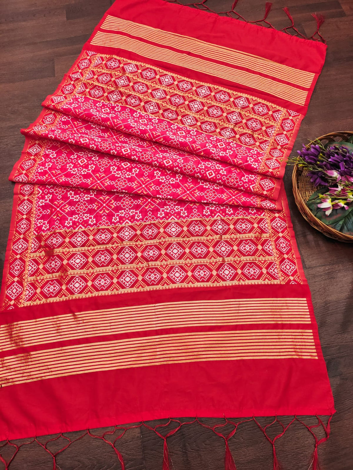 Red Banarasi Silk Blend Traditional Ethnic Woven Patola Dupatta For WOMEN | DEVANGI