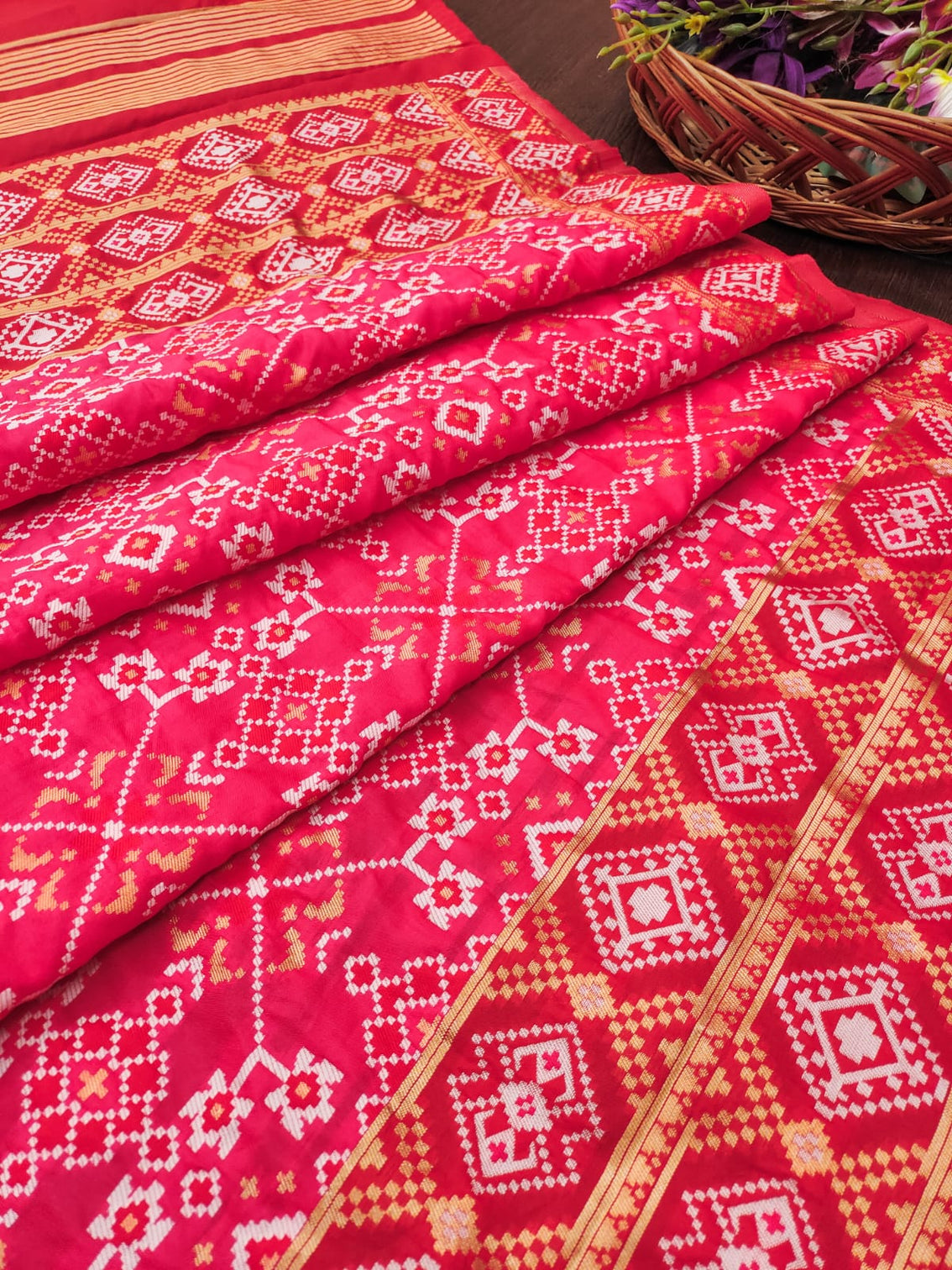 Red Banarasi Silk Blend Traditional Ethnic Woven Patola Dupatta For WOMEN | DEVANGI