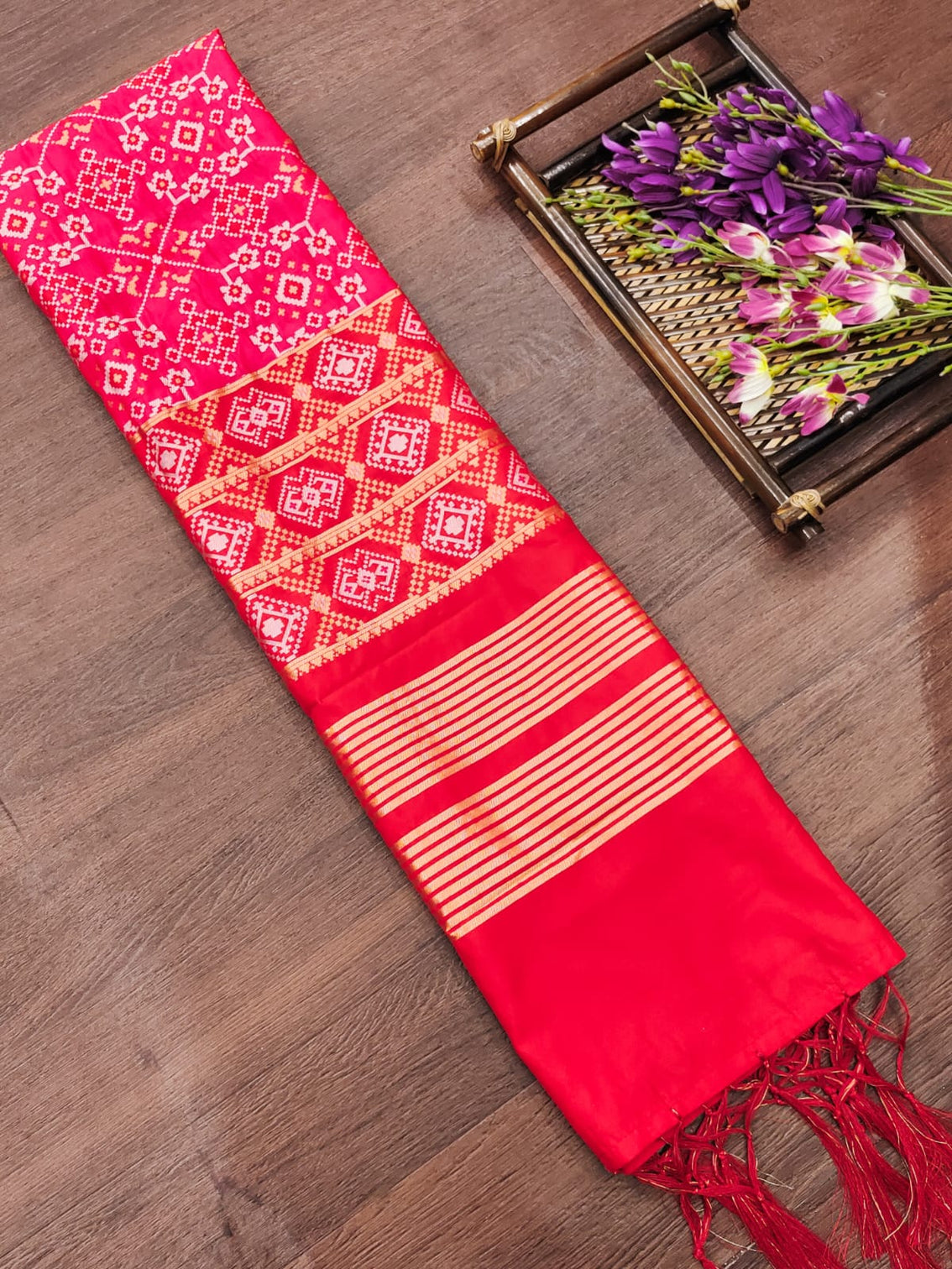 Red Banarasi Silk Blend Traditional Ethnic Woven Patola Dupatta For WOMEN | DEVANGI